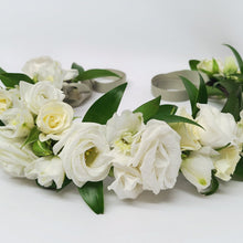 Load image into Gallery viewer, Floral Hair Crown
