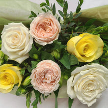 Load image into Gallery viewer, Classic Rose Bouquet